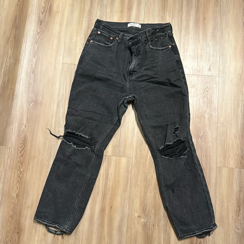 Abercrombie & Fitch ultra high rise ankle straight jeans sz 29 black destroyed